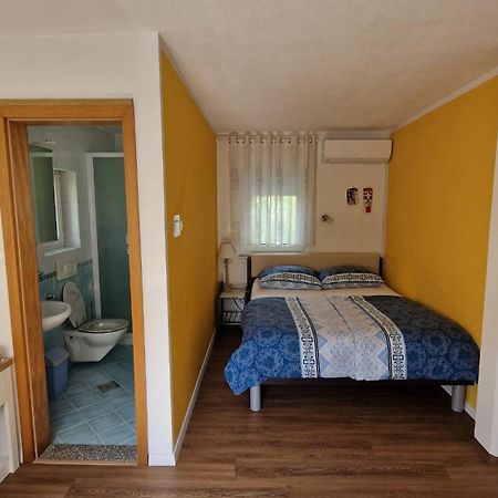 Rooms Jurca Postojna Kültér fotó