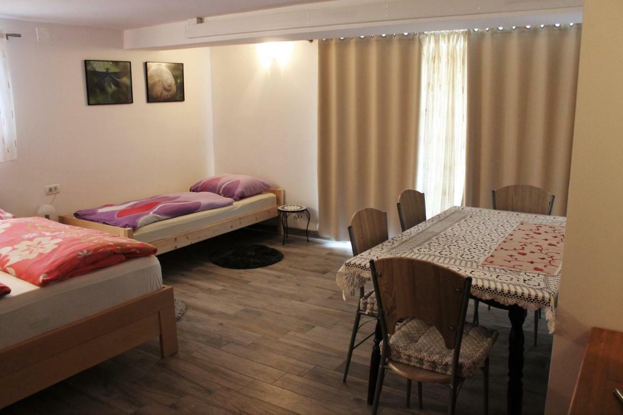 Rooms Jurca Postojna Kültér fotó