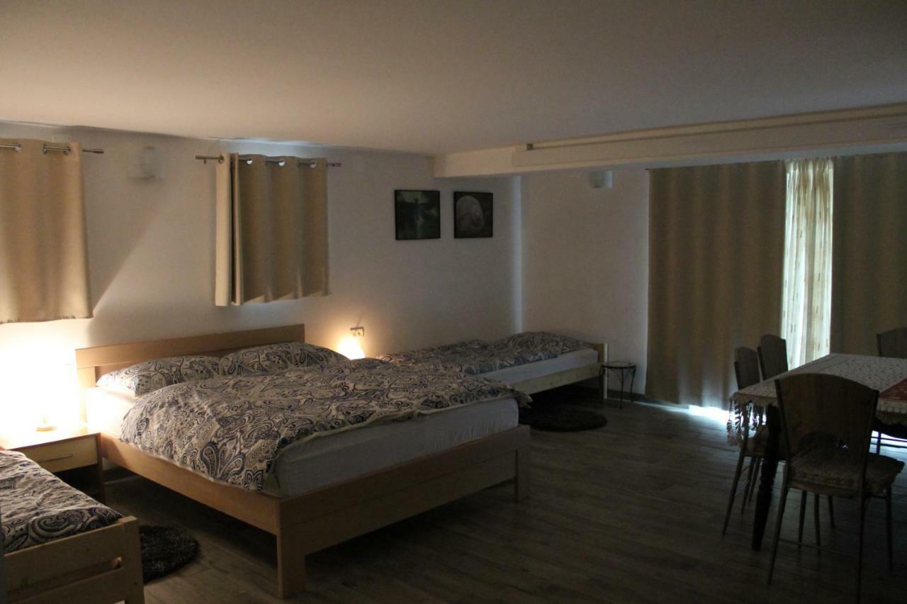 Rooms Jurca Postojna Kültér fotó