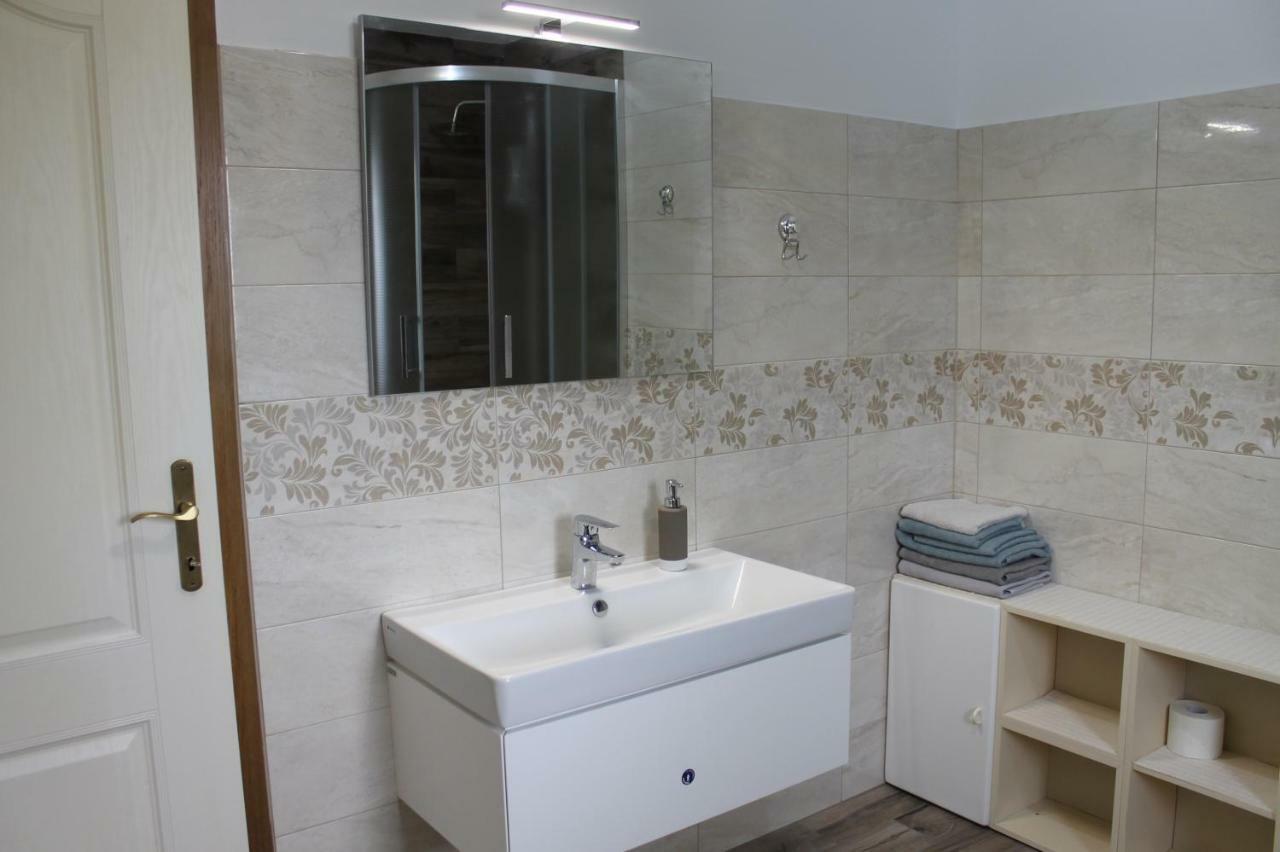 Rooms Jurca Postojna Kültér fotó