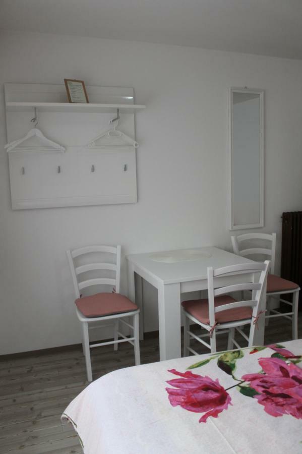 Rooms Jurca Postojna Kültér fotó